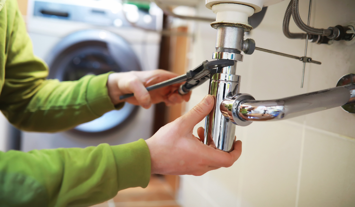 Why Older Homes in Georgia Need Plumbing Re-Piping